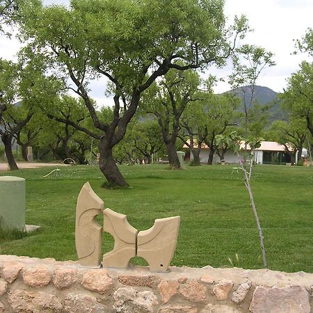 Camping Castillo De Loarre Ngoại thất bức ảnh