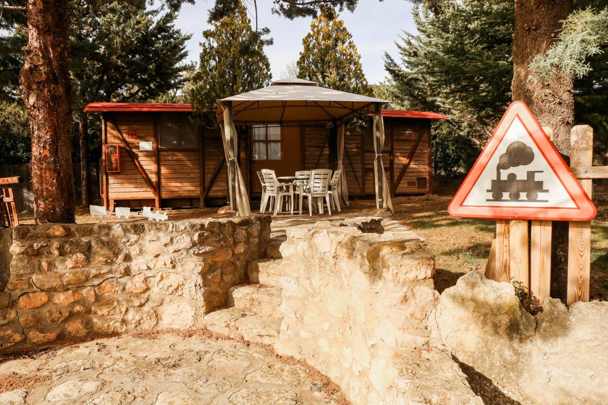 Camping Castillo De Loarre Ngoại thất bức ảnh