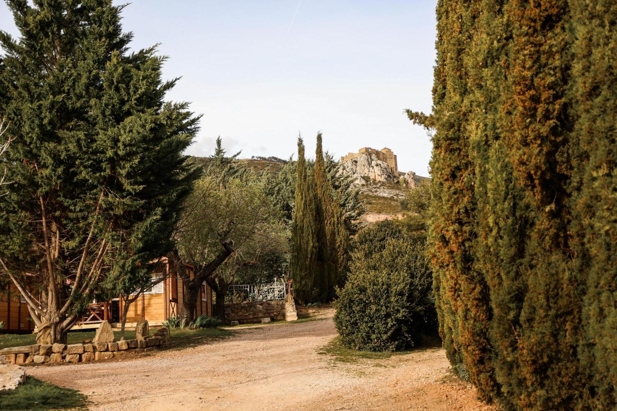 Camping Castillo De Loarre Ngoại thất bức ảnh