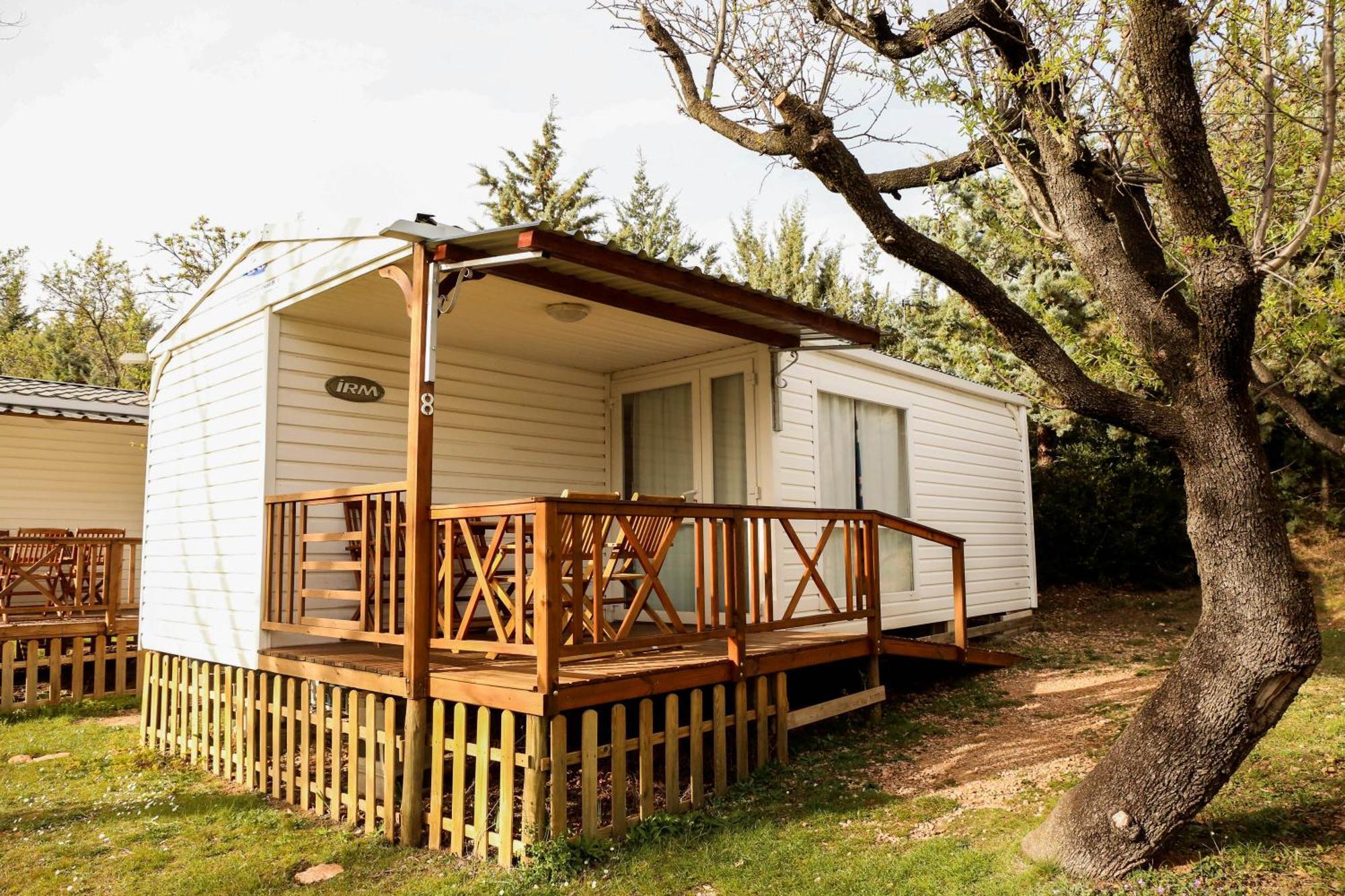 Camping Castillo De Loarre Ngoại thất bức ảnh