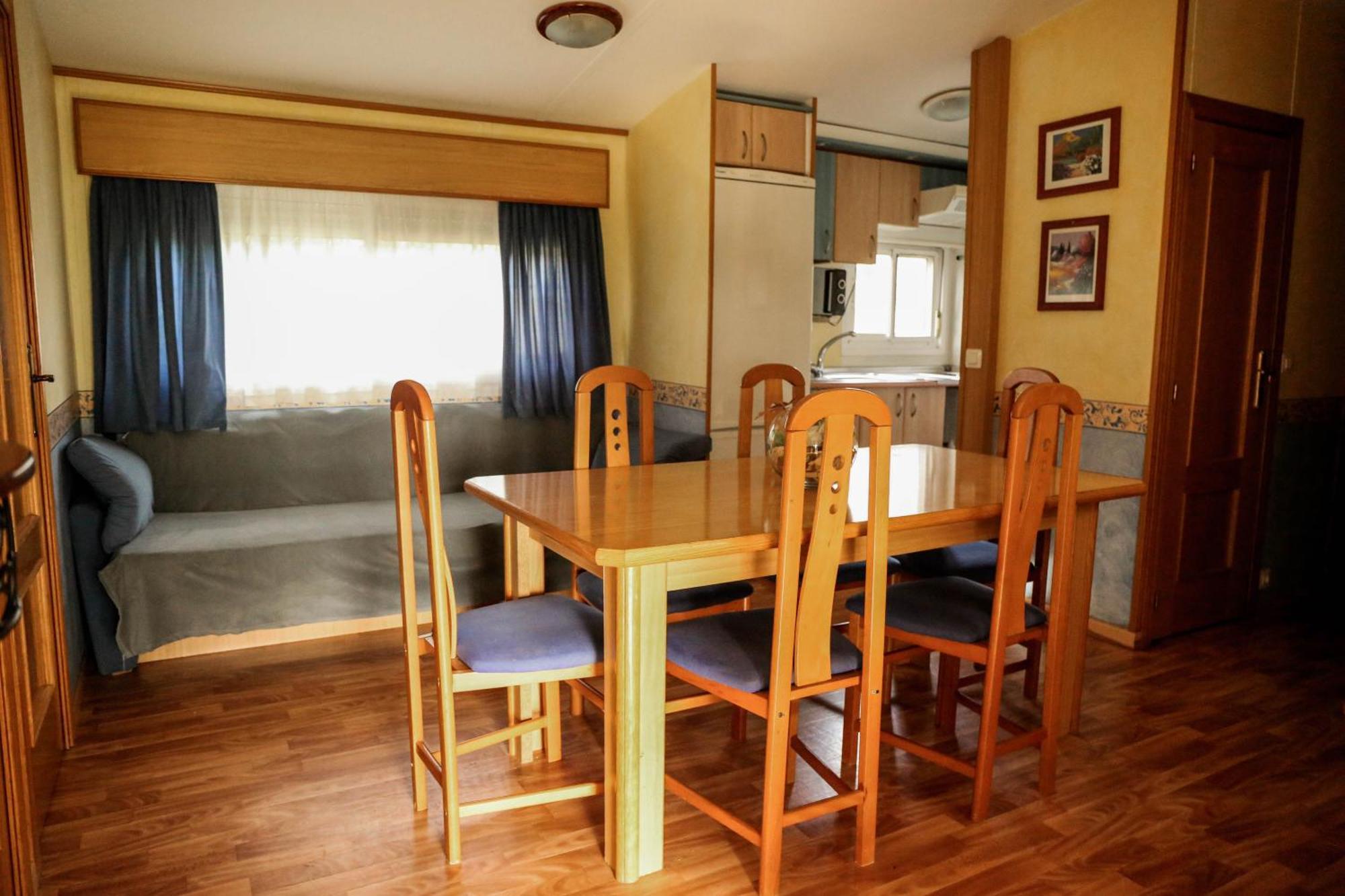 Camping Castillo De Loarre Ngoại thất bức ảnh